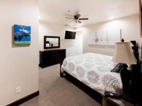 Alpine Haven Retreat Ski-In Ski-Out Oasis Pool